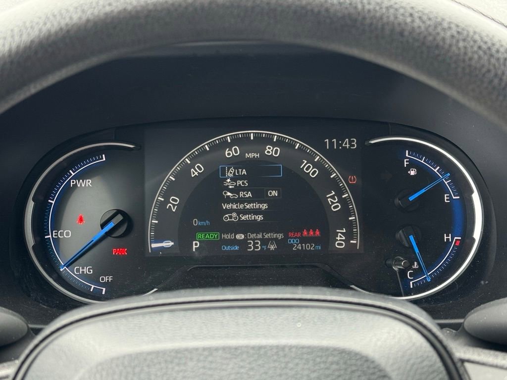 Certified 2025 Toyota RAV4 LE image 34