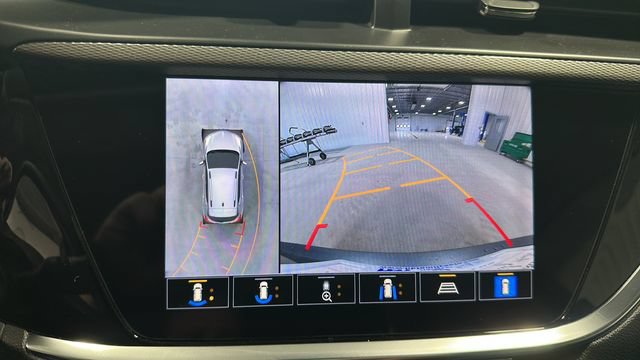 Used 2022 Buick Encore GX Essence w/ Advanced Technology Package FWD image 18