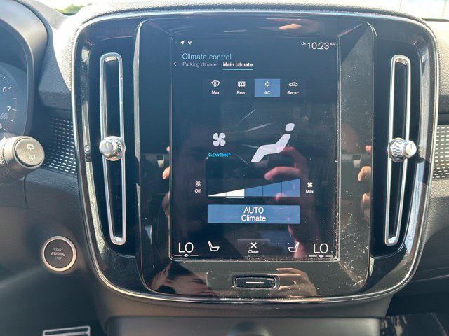 Used 2021 Volvo XC40 T5 R-Design w/ Climate Package AWD/4WD image 29
