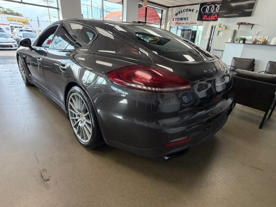 Used 2016 Porsche Panamera GTS AWD/4WD image 11