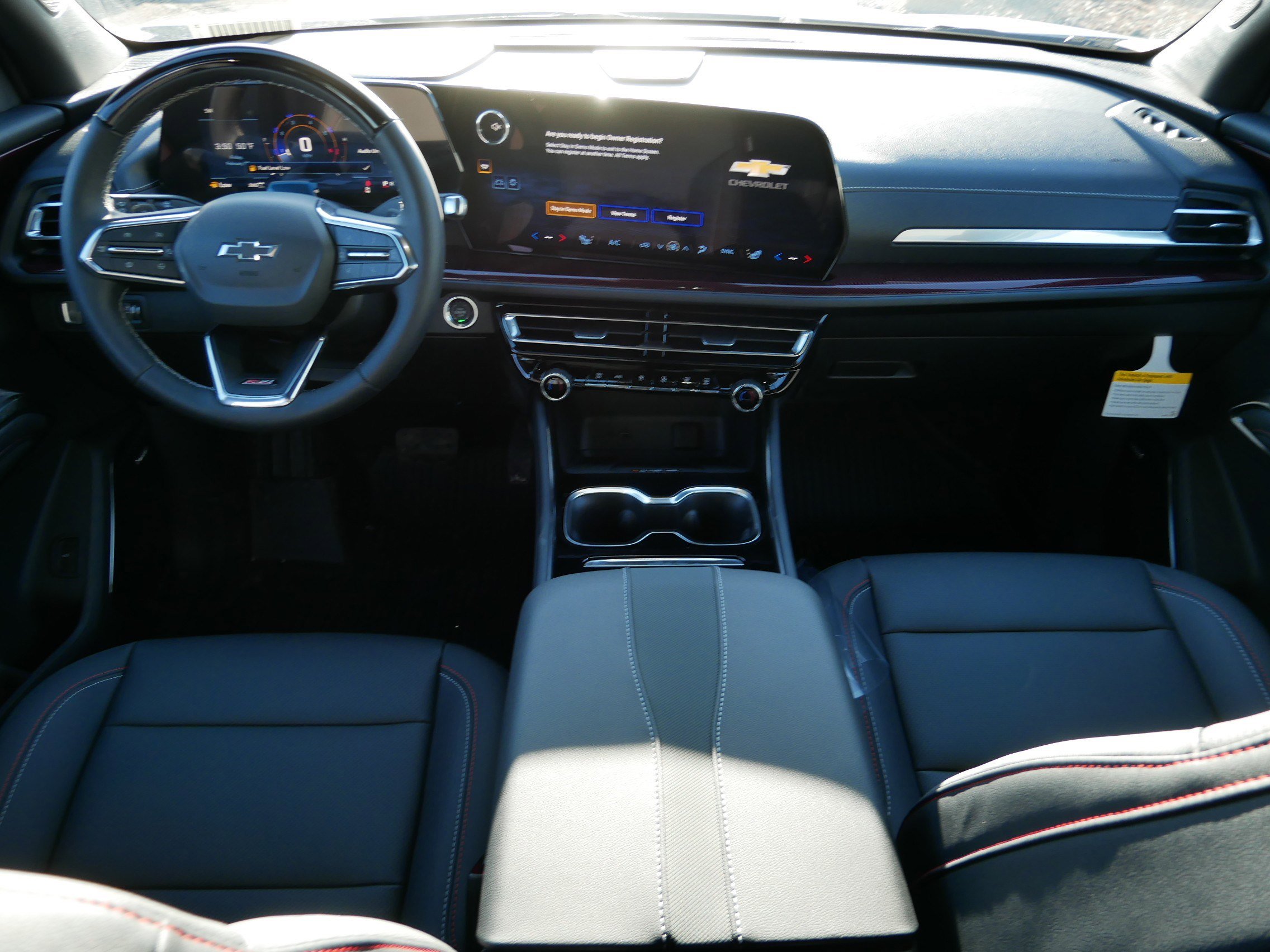 New 2026 Chevrolet Traverse Z71 w/ Enhanced Driving Package image 5