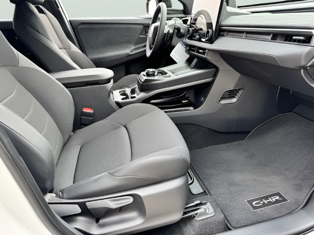 New 2026 Toyota C-HR AWD/4WD image 19