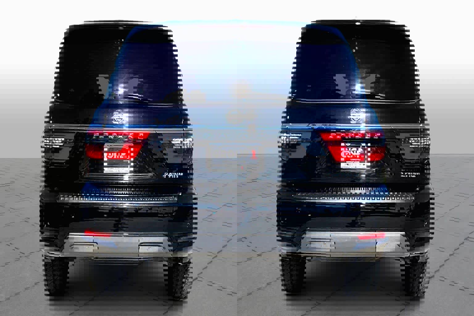 Used 2023 Nissan Armada Platinum w/ Cargo Package image 4