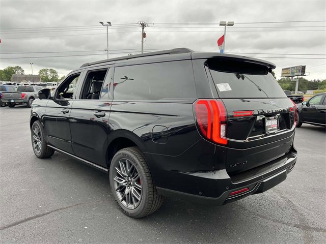 New 2025 Ford Expedition Max Platinum w/ Stealth Performance Package image 5