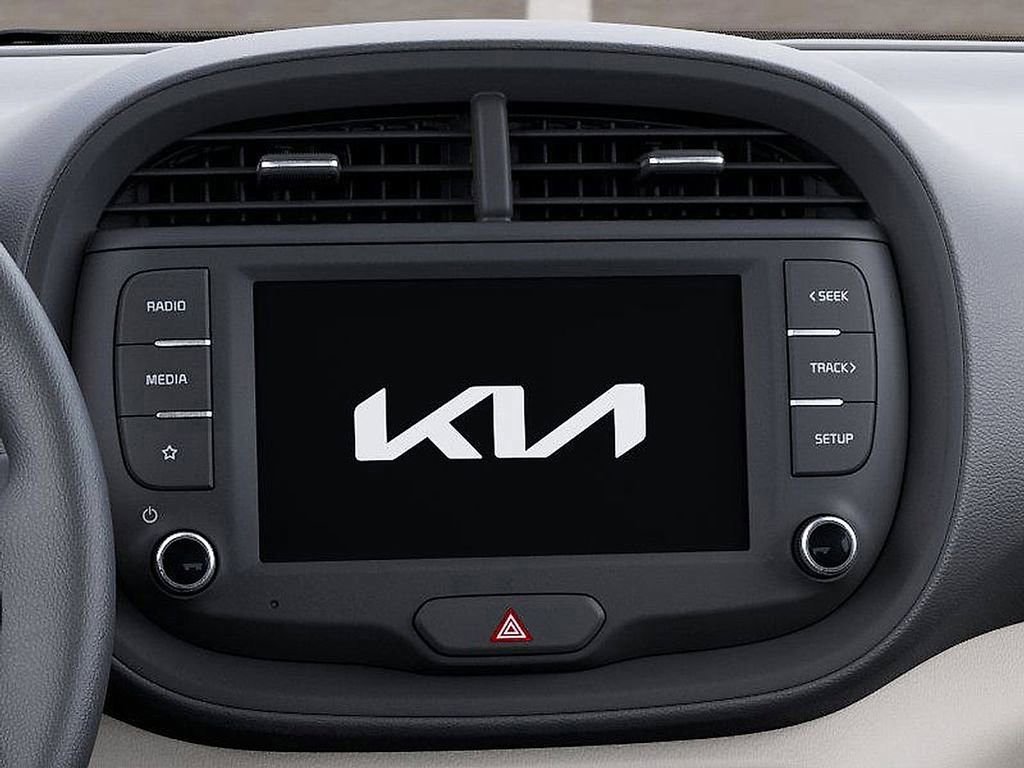 Used 2025 Kia Soul LX FWD image 20