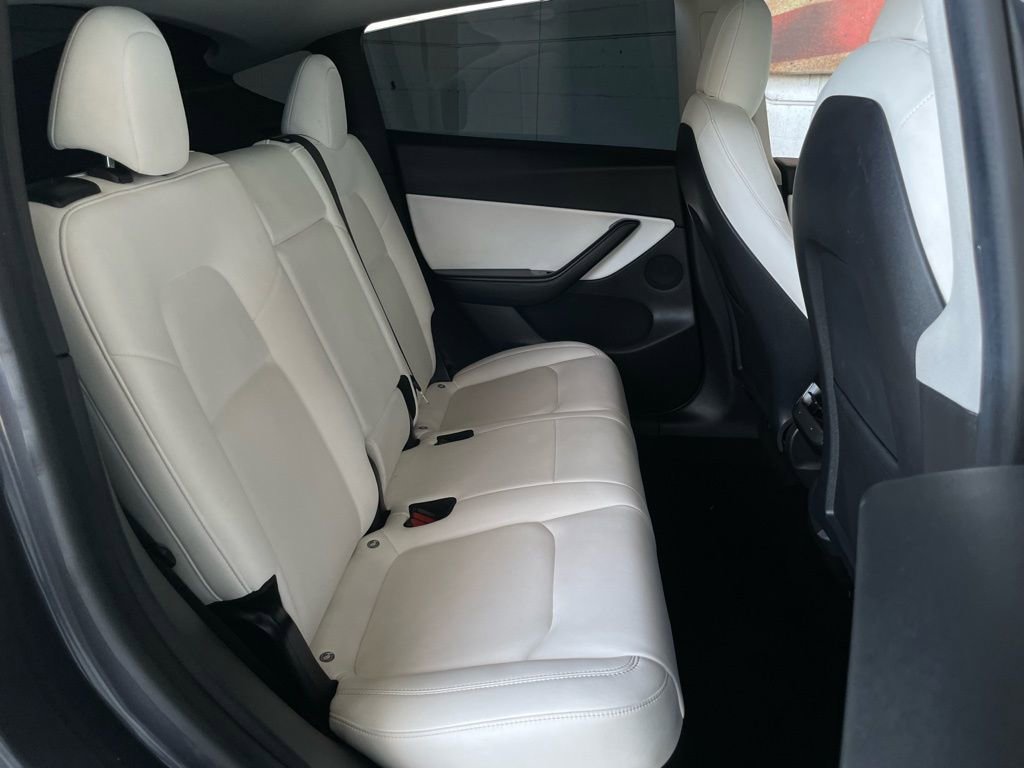 Used 2021 Tesla Model Y Performance image 17
