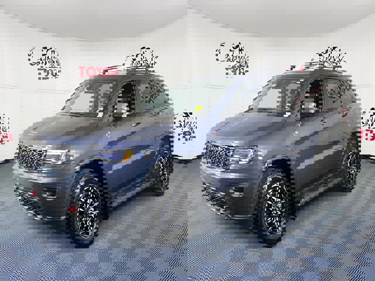 Used 2020 Jeep Grand Cherokee Trailhawk w/ Interior Metal Package image 2