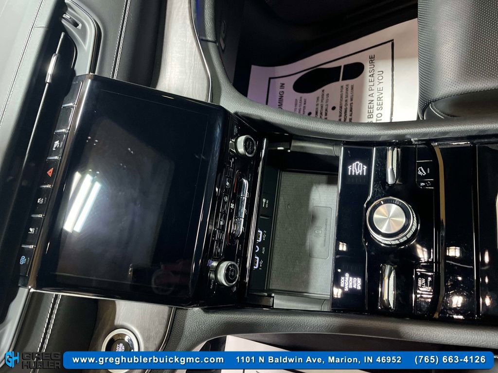 Used 2024 Jeep Grand Cherokee Overland w/ Luxury Tech Group IV image 16