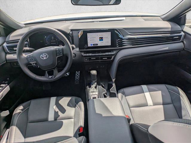 Used 2025 Toyota Camry SE image 19