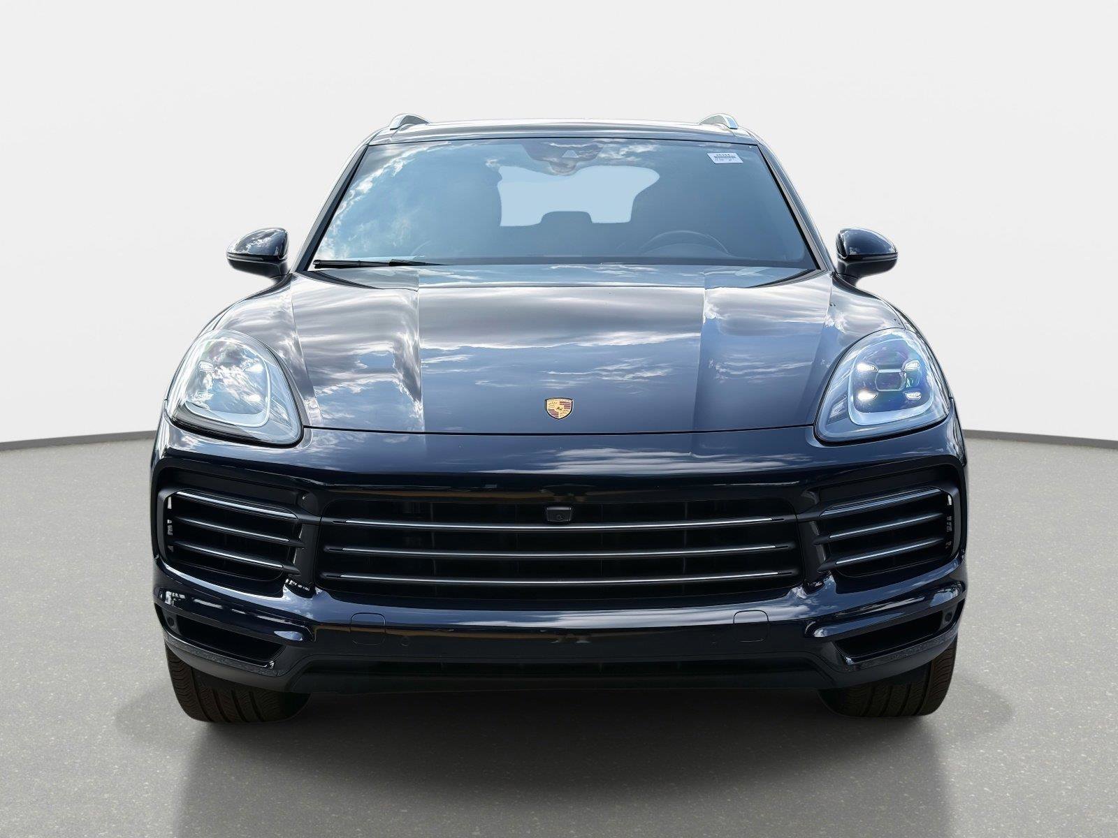 Used 2022 Porsche Cayenne w/ Premium Package image 8