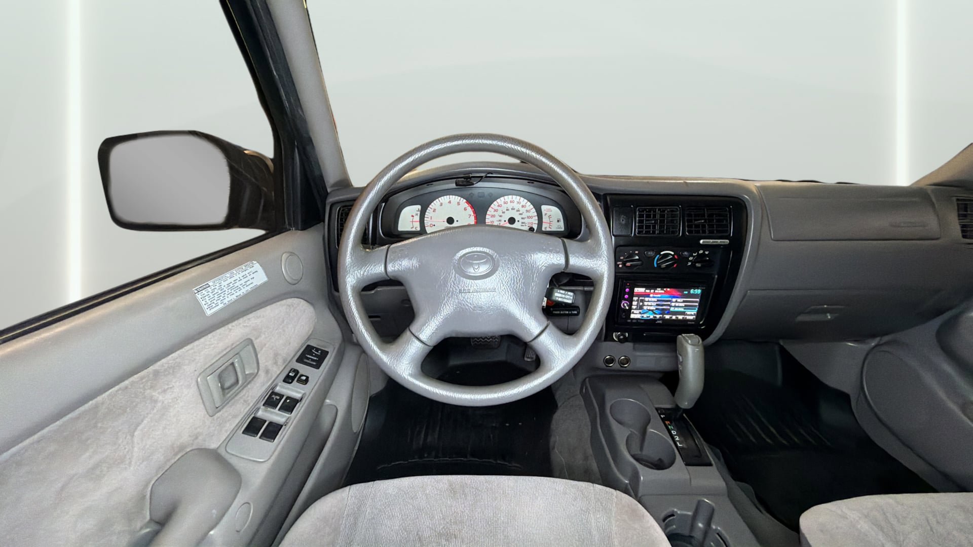 Used 2001 Toyota Tacoma PreRunner RWD image 16