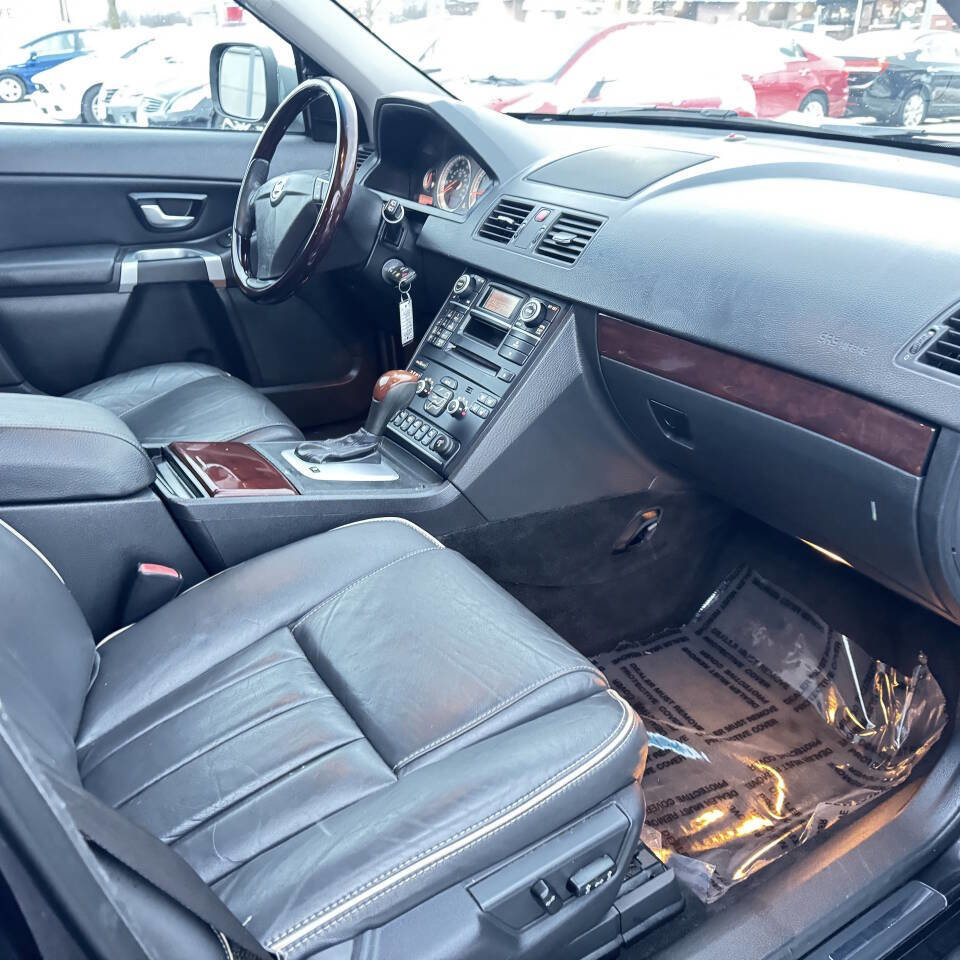 Used 2013 Volvo XC90 3.2 image 23