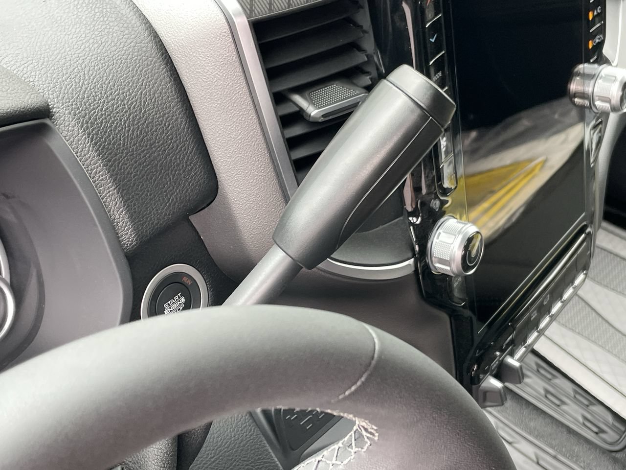 New 2026 RAM 5500 4x4 Regular Cab image 31