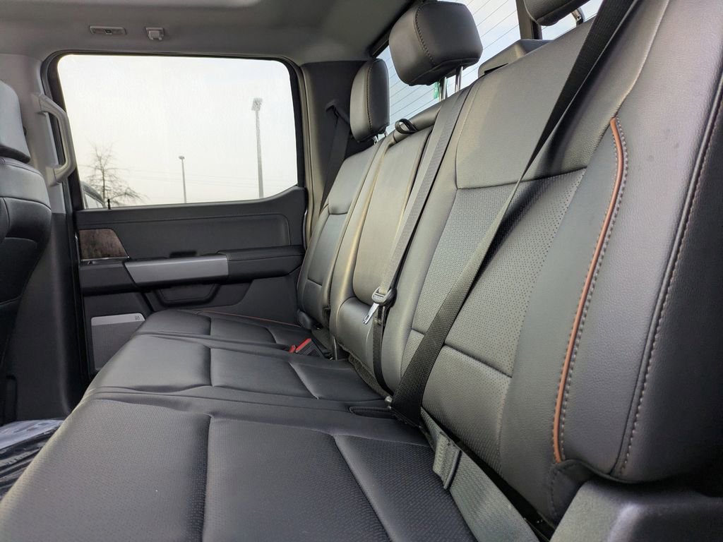 New 2025 Ford F250 Lariat w/ Lariat Ultimate Package image 13