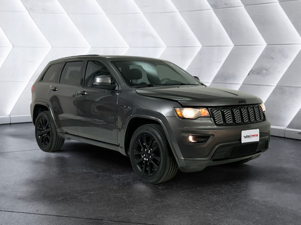 Used 2019 Jeep Grand Cherokee Altitude AWD/4WD image 1