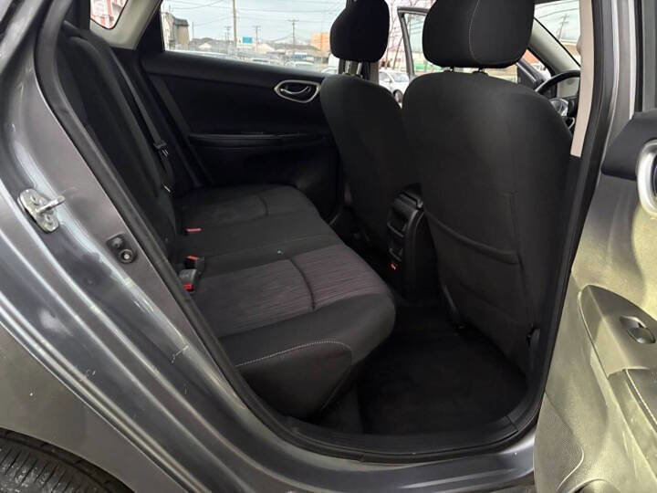 Used 2019 Nissan Sentra SV w/ Special Edition Package image 9