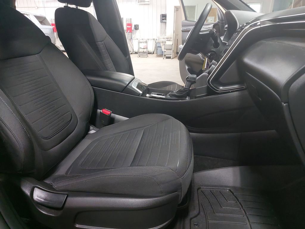 Certified 2023 Hyundai Santa Cruz SE AWD/4WD image 10