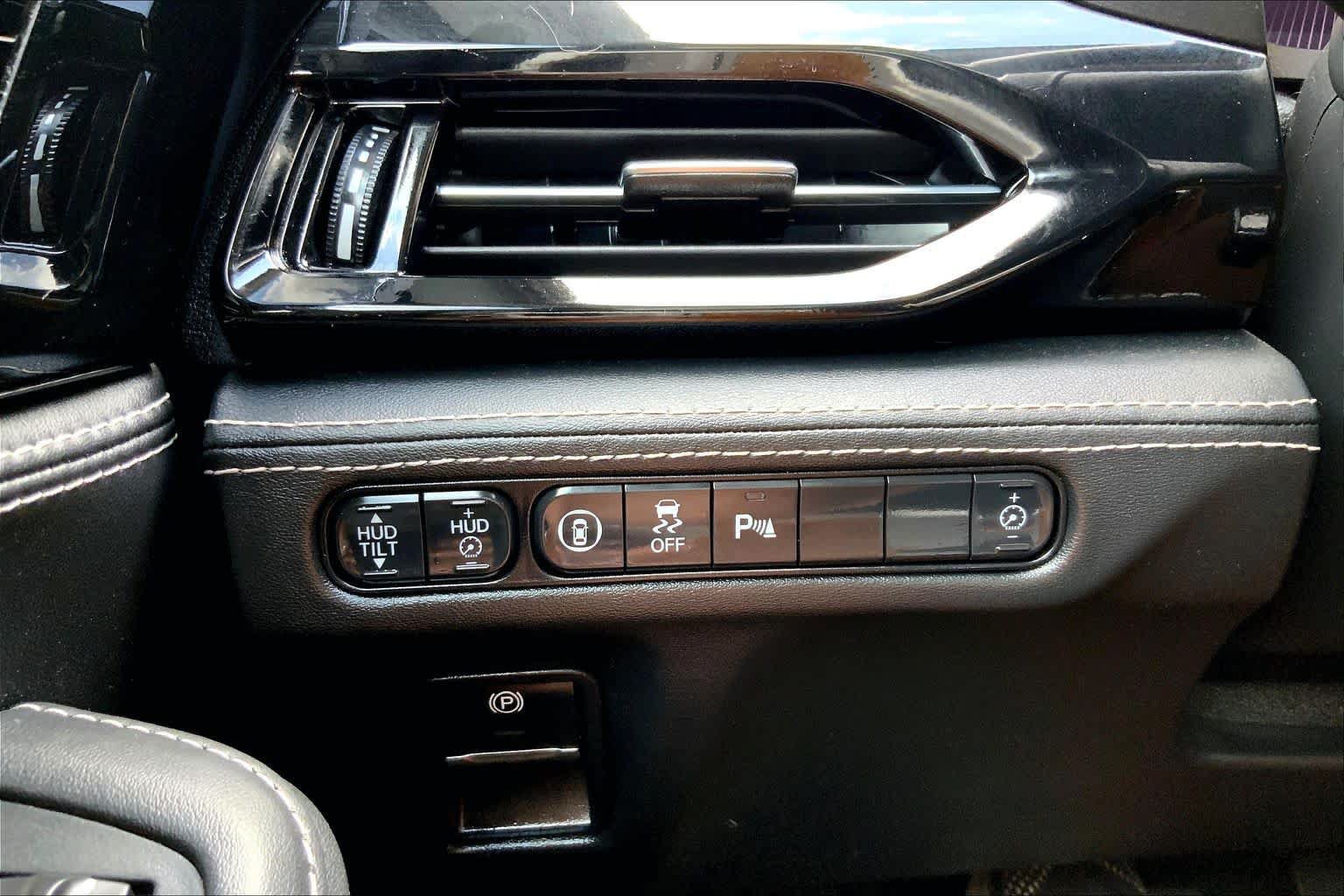 Used 2024 Acura MDX SH-AWD w/ Advance Package image 34