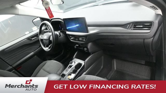 Used 2023 Ford Escape Active w/ Tech Pack #1 AWD/4WD image 12