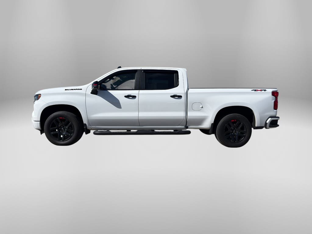 Used 2025 Chevrolet Silverado 1500 RST w/ Redline Edition image 2