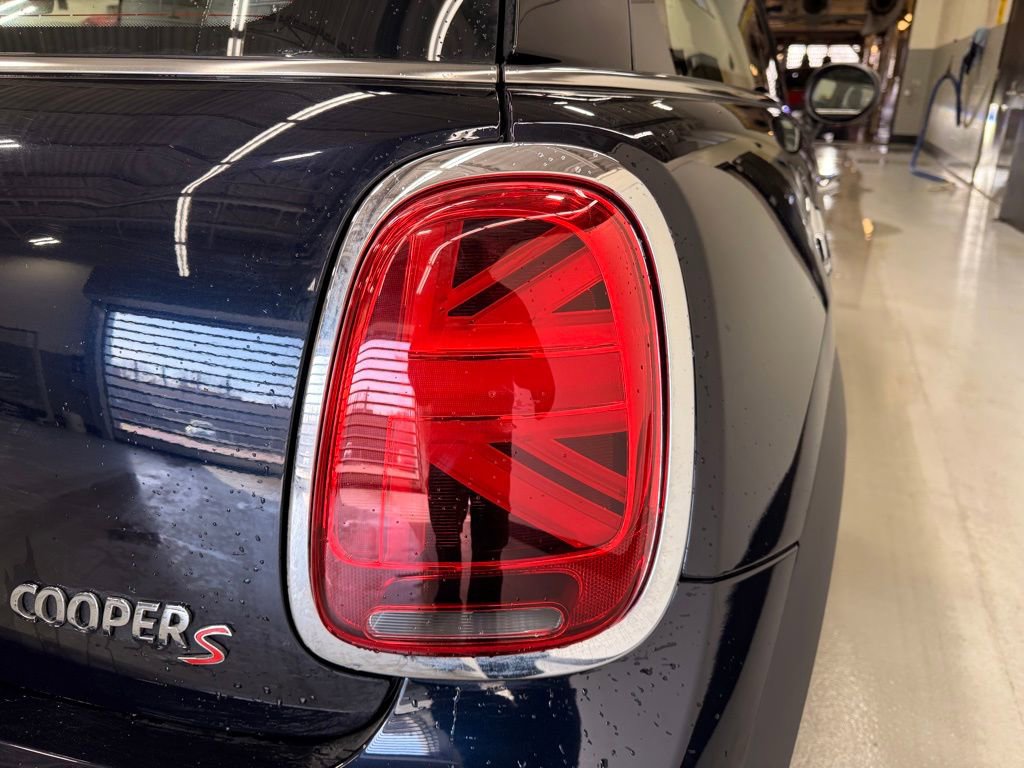 Certified 2022 MINI Cooper S image 5