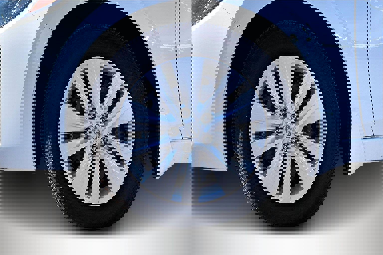 Used 2025 Nissan Sentra S image 34