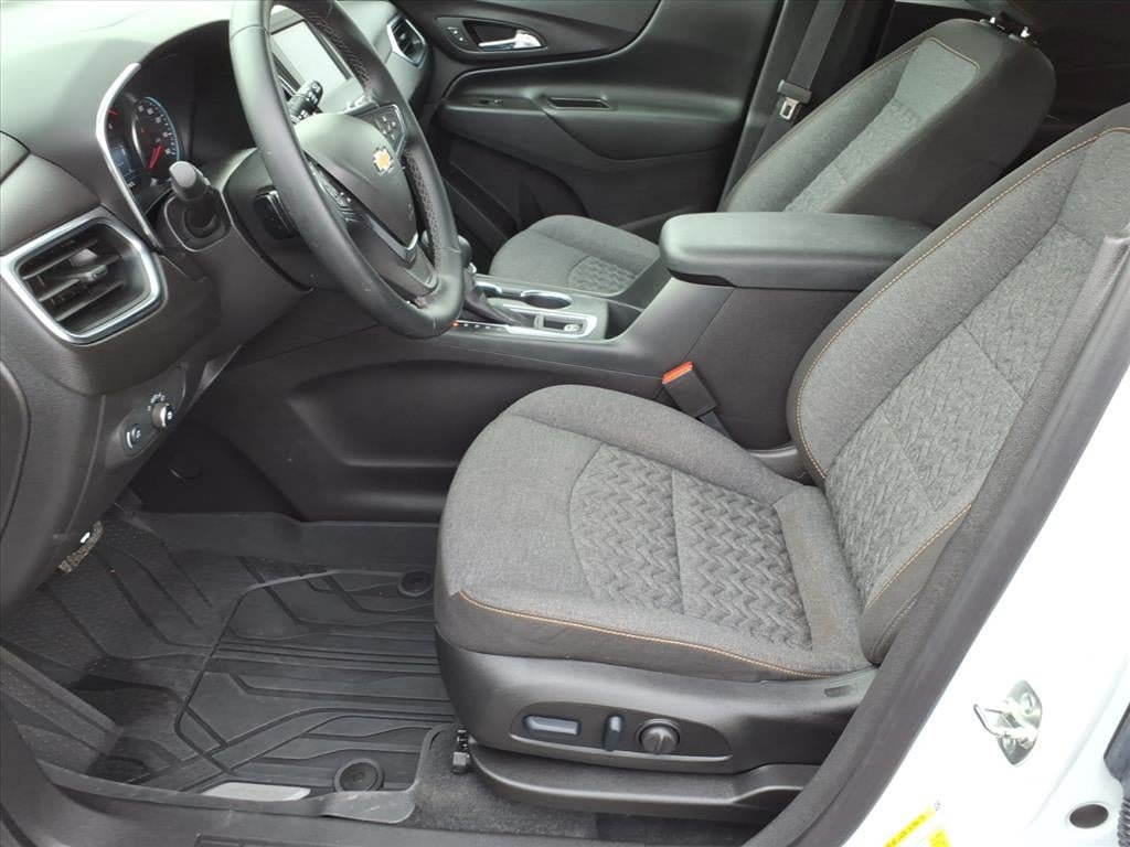Used 2024 Chevrolet Equinox LT w/ LPO, Floor Liner Package AWD/4WD image 13