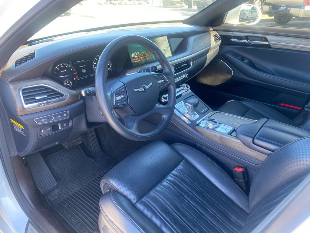 Used 2021 Genesis G90 3.3T Premium image 9