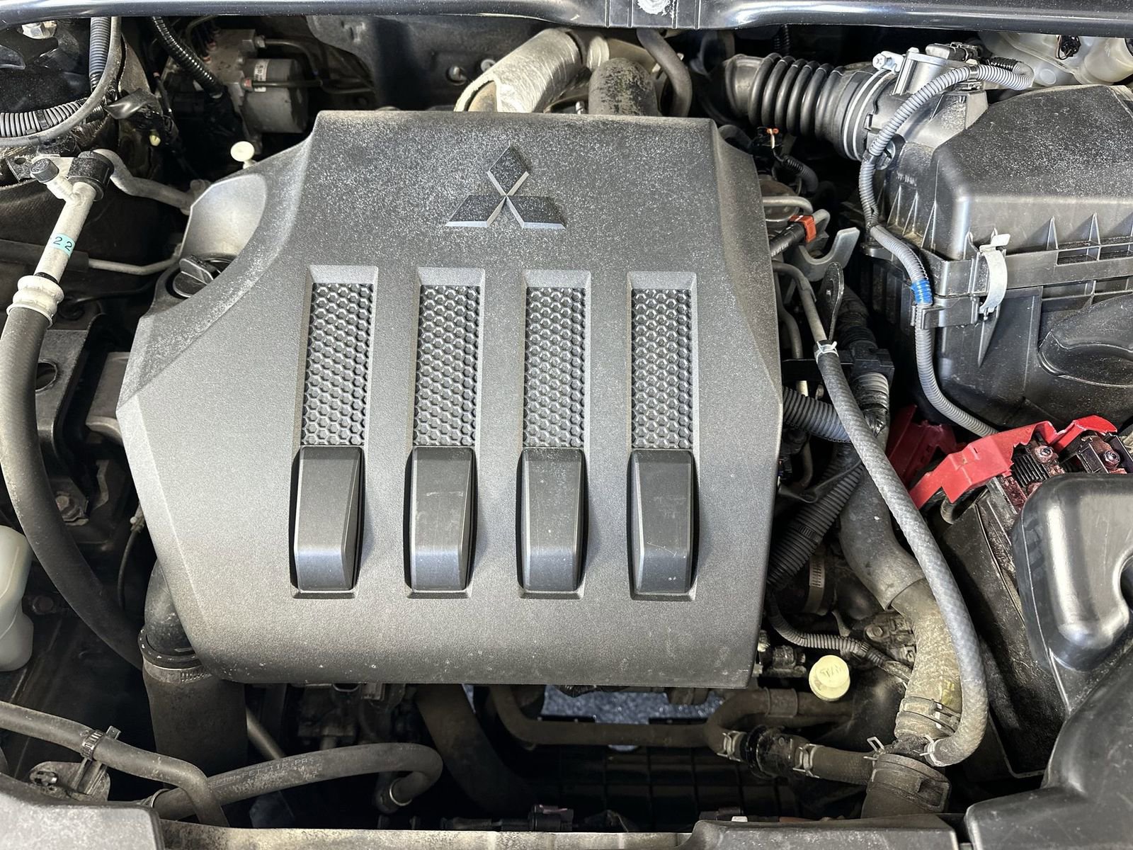 Used 2020 Mitsubishi Eclipse Cross SE image 32