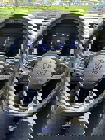 Used 2022 Volkswagen Atlas SE image 19