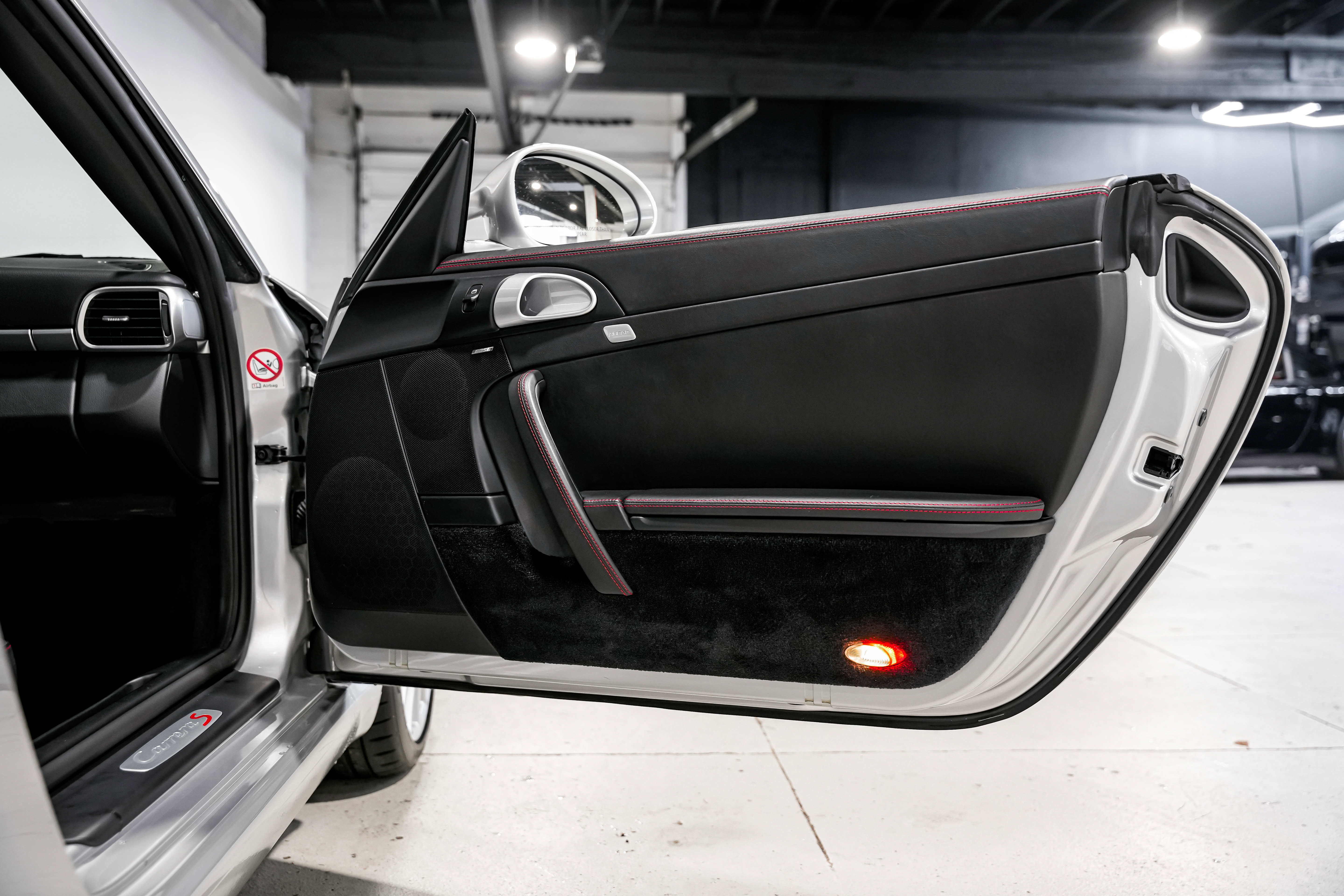 Used 2010 Porsche 911 Carrera S image 27