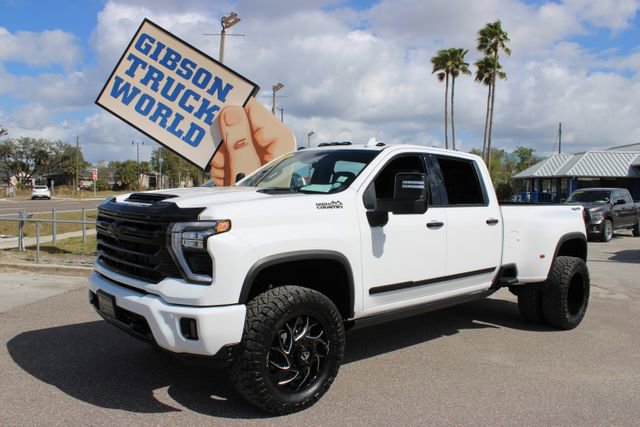Used 2024 Chevrolet Silverado 3500 High Country w/ High Country Premium Package image 1