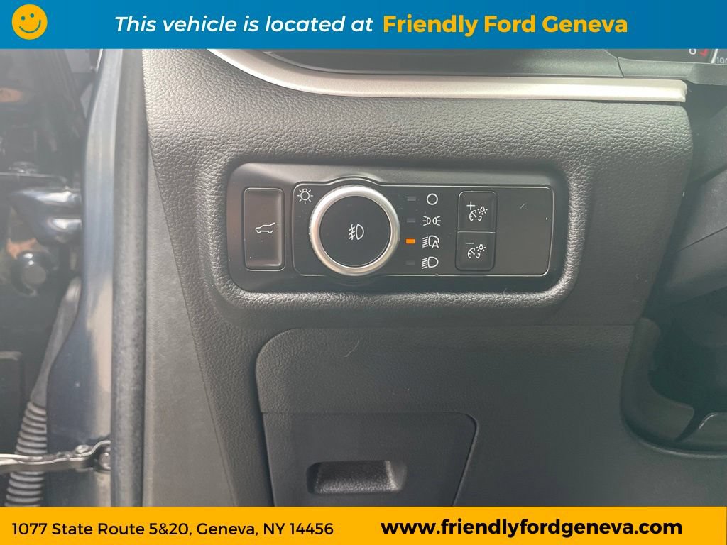 Used 2023 Ford Explorer XLT w/ Equipment Group 202A AWD/4WD image 13
