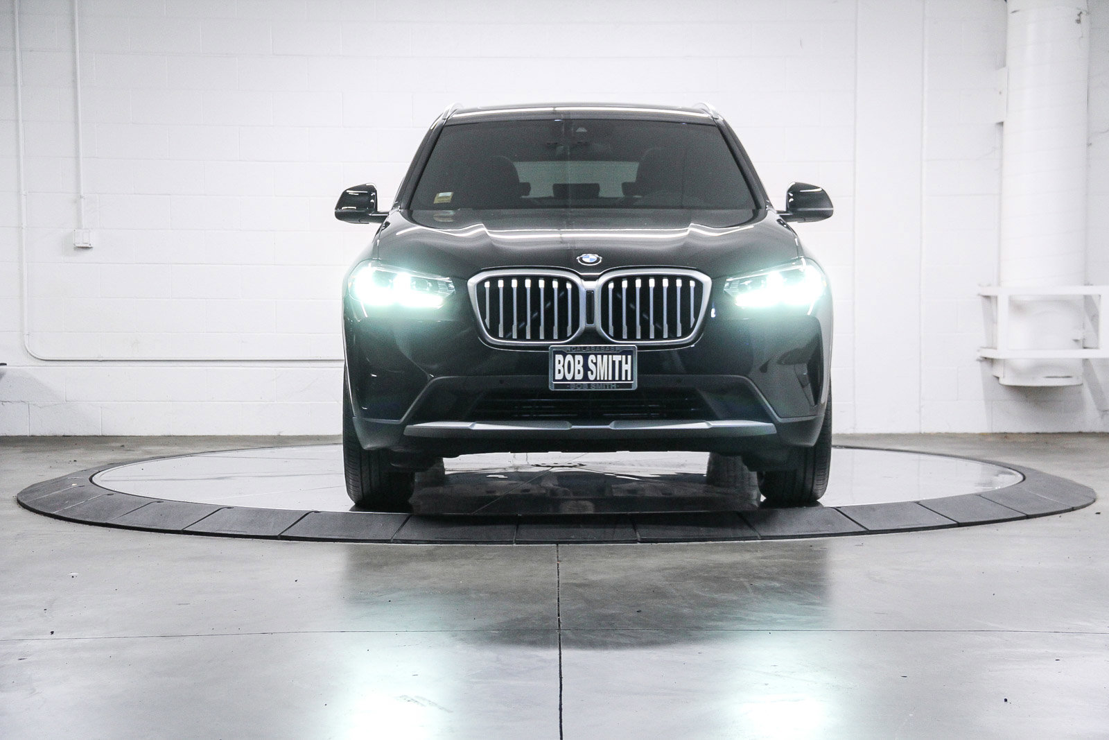 Certified 2023 BMW X3 sDrive30i w/ Premium Package image 2