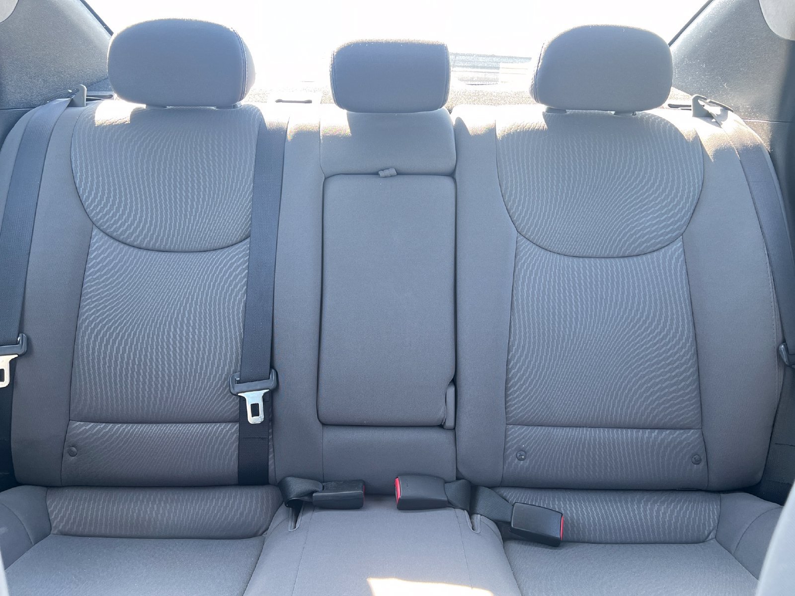 Used 2015 Hyundai Elantra SE FWD image 32