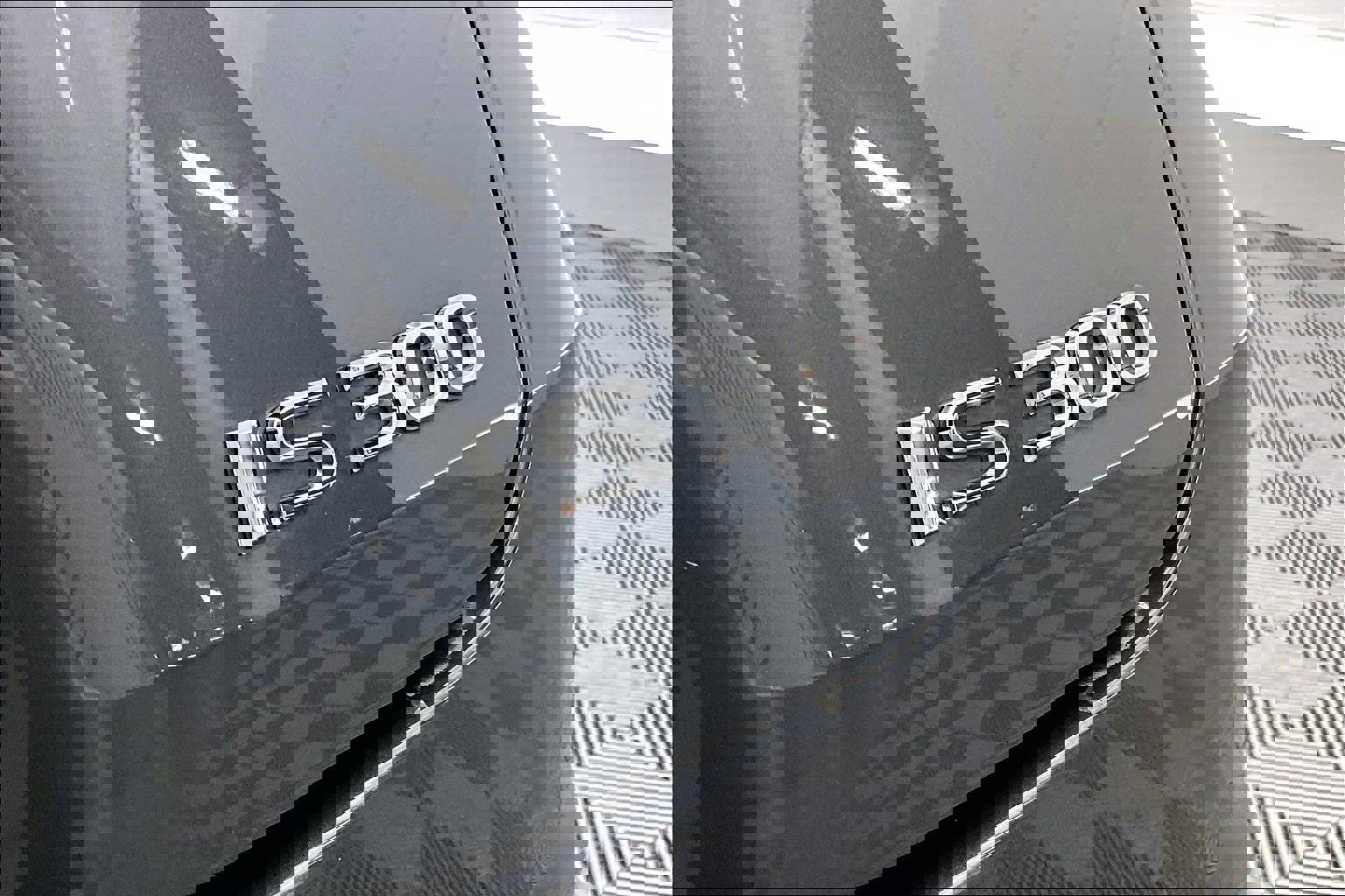 Used 2023 Lexus IS 300 w/ Premium Package image 31