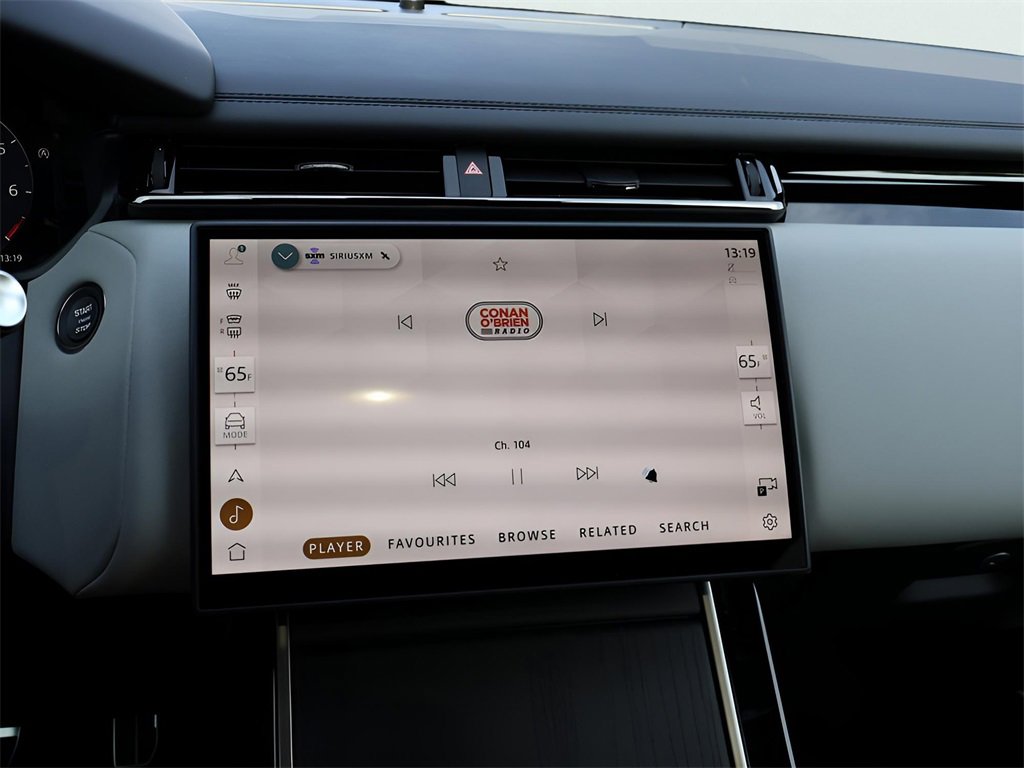 New 2026 Land Rover Range Rover Velar Dynamic SE image 23