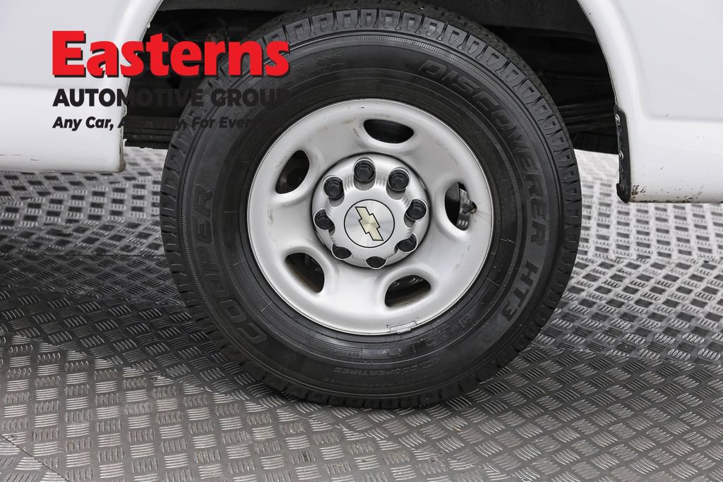 Used 2021 Chevrolet Express 2500 RWD image 29