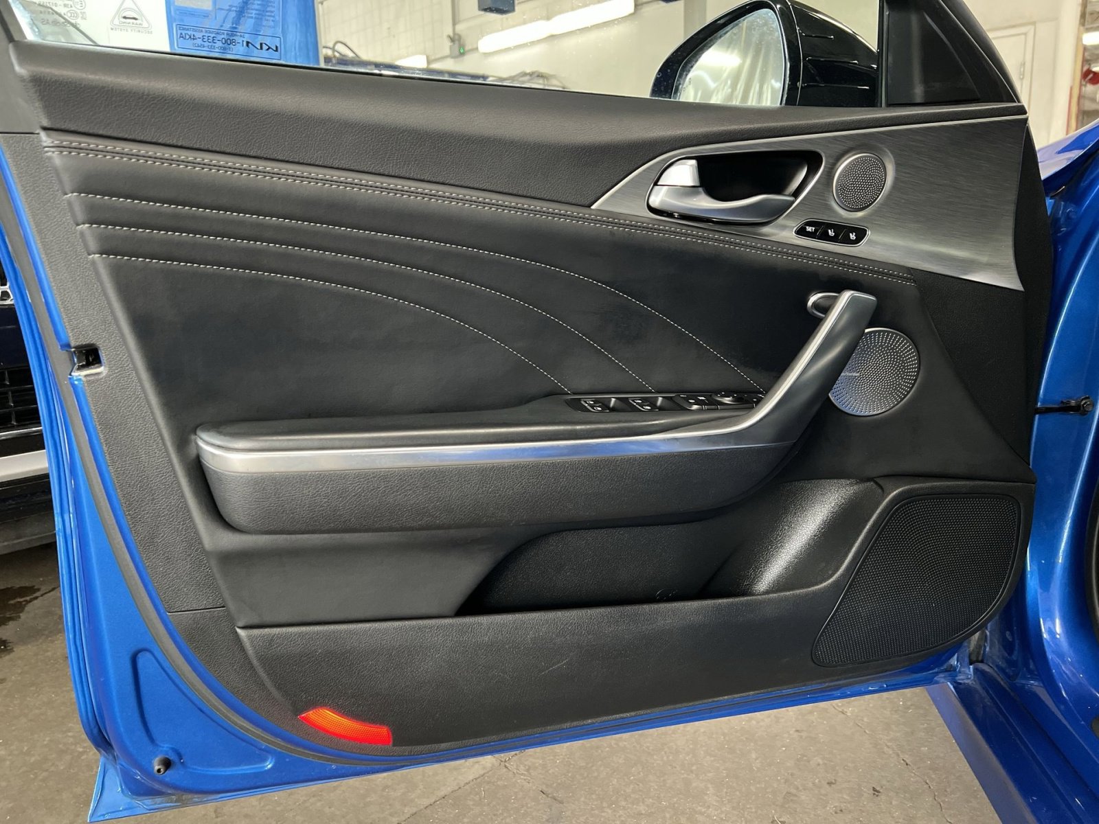 Used 2023 Kia Stinger GT2 AWD/4WD image 14