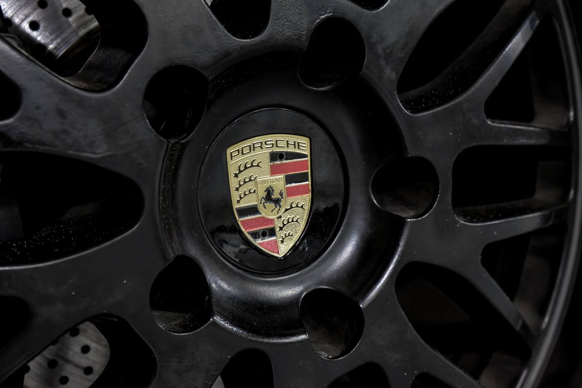 Used 2001 Porsche 911 Carrera RWD image 47