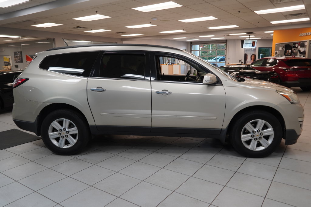 Used 2013 Chevrolet Traverse LT FWD image 13