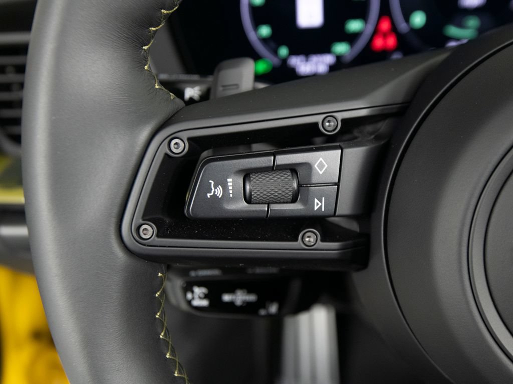 Certified 2026 Porsche 911 Carrera GTS RWD image 31