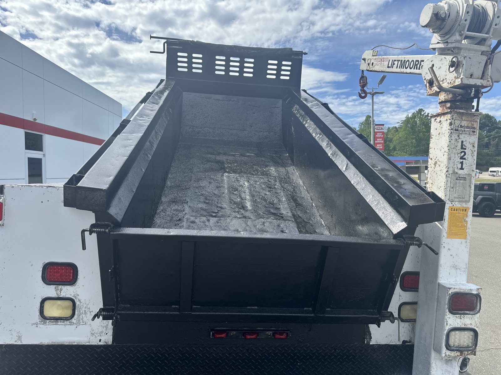 Used 2014 Ford F550 2WD Crew Cab Super Duty image 21