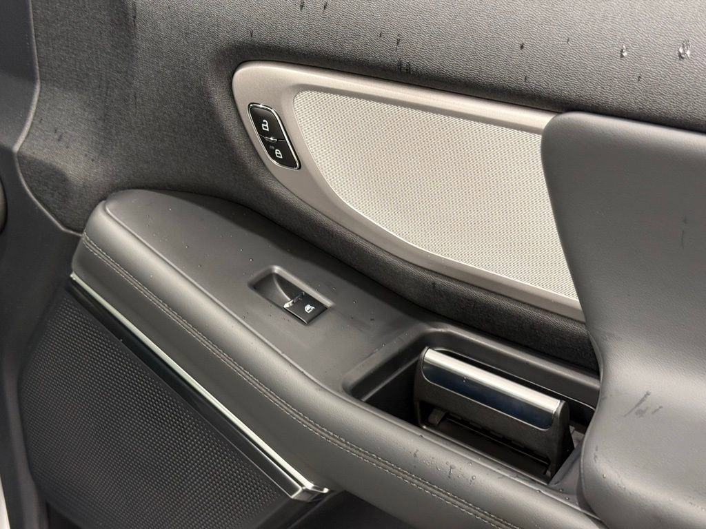 New 2026 Ford Expedition Active AWD/4WD image 27