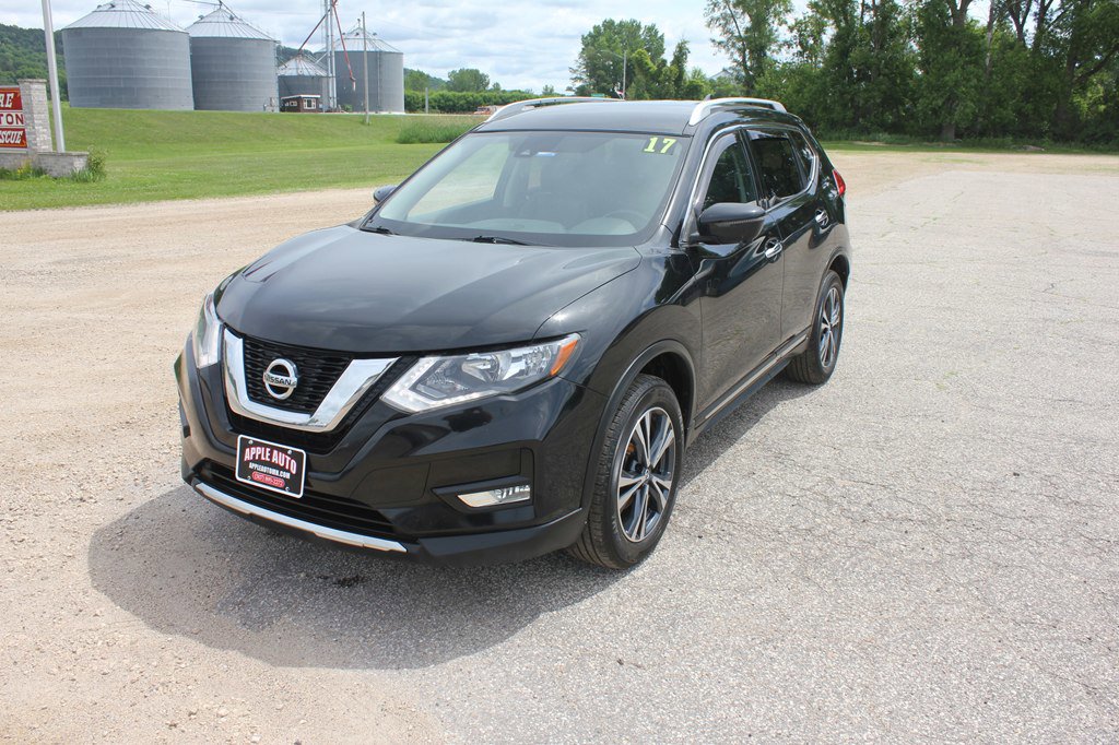 Used 2017 Nissan Rogue SL AWD/4WD image 1