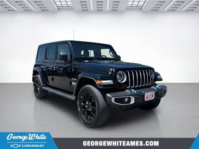 Used 2023 Jeep Wrangler Sahara AWD/4WD image 1