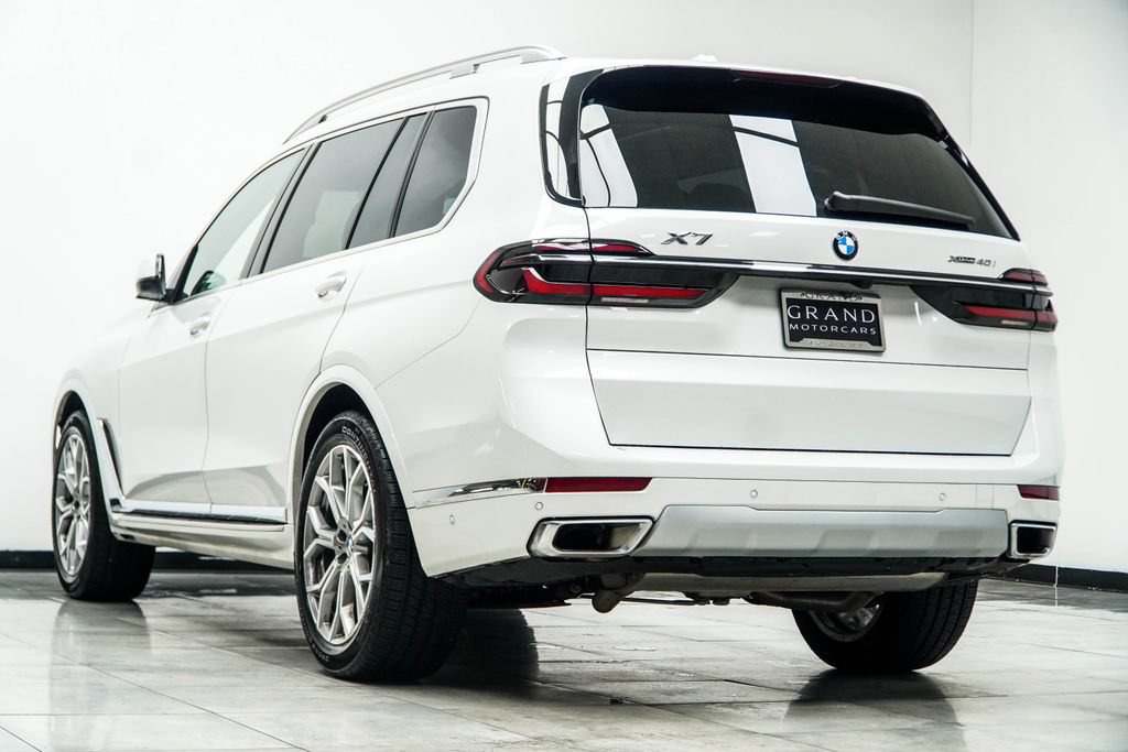 Used 2026 BMW X7 xDrive40i AWD/4WD image 13