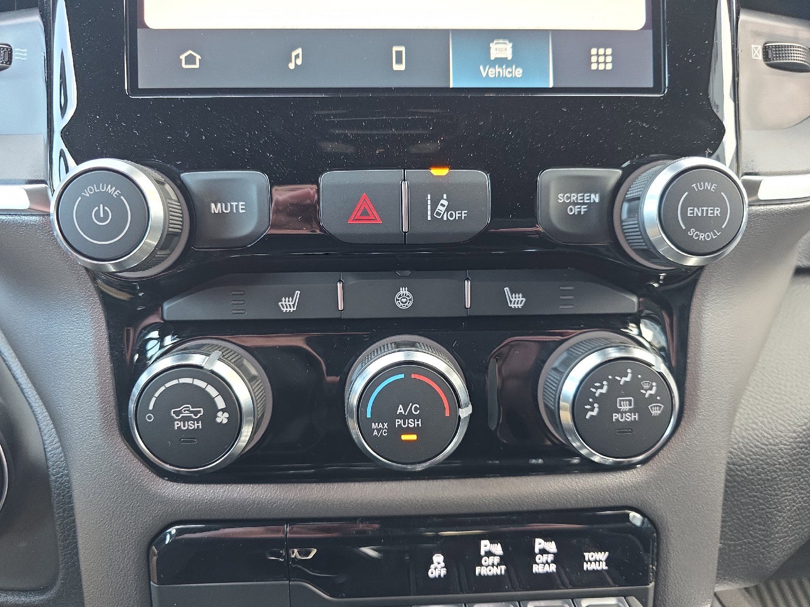 New 2026 RAM 1500 Big Horn AWD/4WD image 32