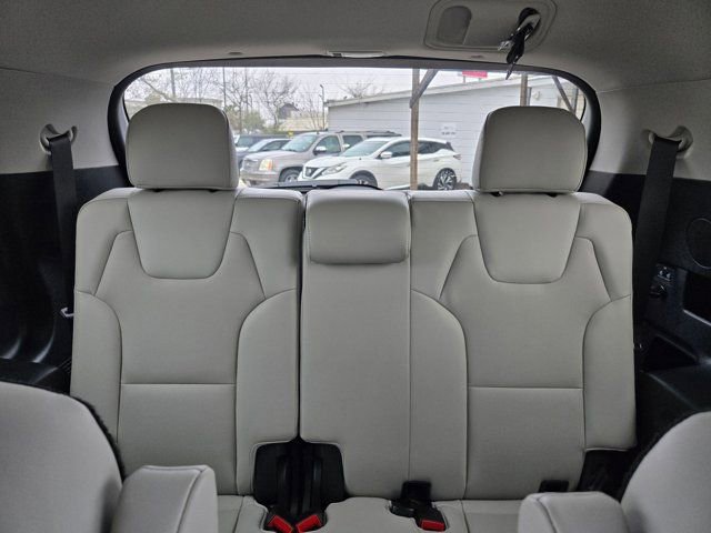 Used 2025 Kia Telluride S image 27
