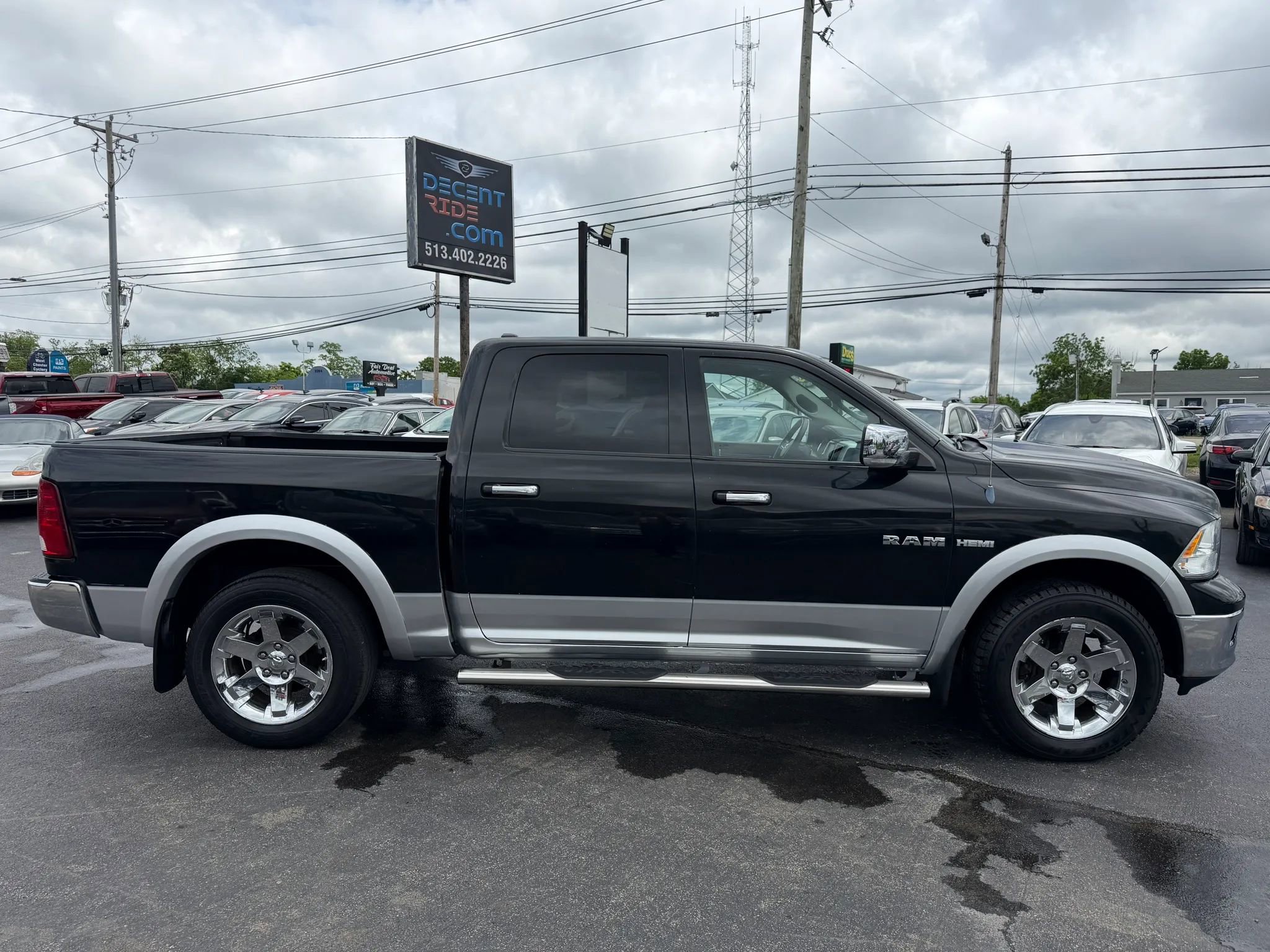 Used 2009 Dodge Ram 1500 Truck Laramie AWD/4WD image 2